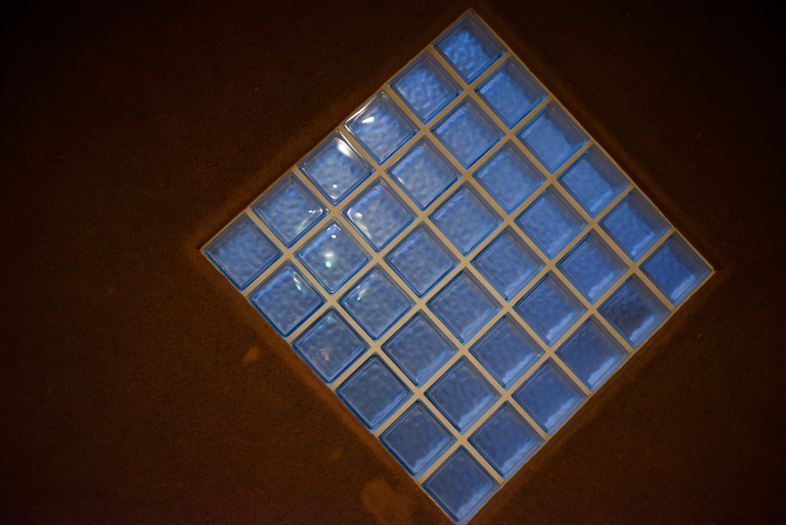 青いタイルのパターン